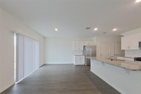 Casa en alquiler en Leesburg, Florida, 4 dormitorios, 186.45 m2 № 1895098 - foto 9