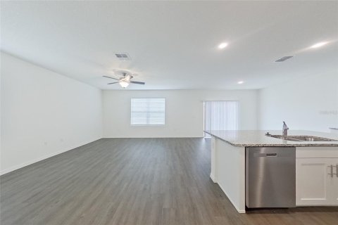 Casa en alquiler en Leesburg, Florida, 4 dormitorios, 186.45 m2 № 1895098 - foto 5