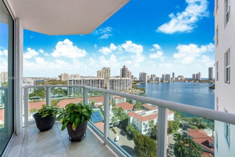 Condominio en alquiler en Aventura, Florida, 4 dormitorios, 328.22 m2 № 2029642 - foto 26