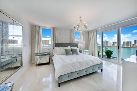 Condominio en alquiler en Aventura, Florida, 4 dormitorios, 328.22 m2 № 2029642 - foto 23