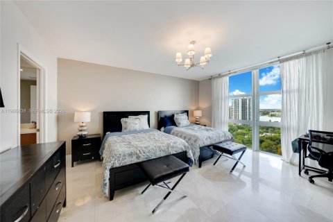 Condominio en alquiler en Aventura, Florida, 4 dormitorios, 328.22 m2 № 2029642 - foto 29