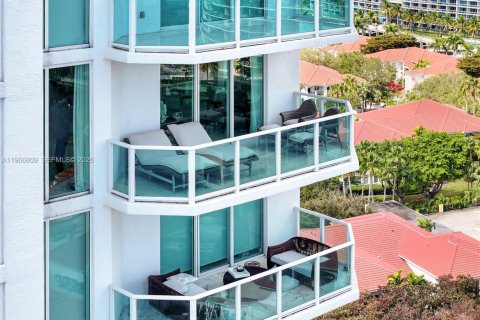 Condominio en alquiler en Aventura, Florida, 4 dormitorios, 328.22 m2 № 2029642 - foto 3