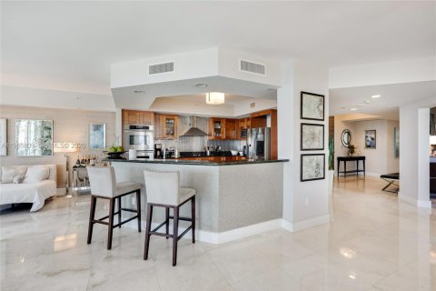 Condominio en alquiler en Aventura, Florida, 4 dormitorios, 328.22 m2 № 2029642 - foto 8