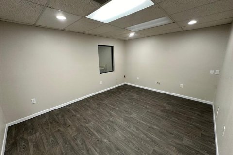 Commercial property in Lakeland, Florida 92.9 sq.m. № 1879928 - photo 5