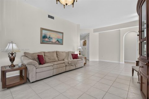 Copropriété à vendre à Tamarac, Floride: 2 chambres, 157.19 m2 № 2420700 - photo 9