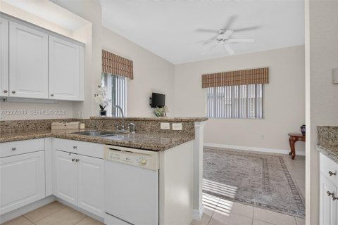 Copropriété à vendre à Tamarac, Floride: 2 chambres, 157.19 m2 № 2420700 - photo 19