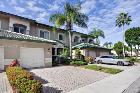 Copropriété à vendre à Tamarac, Floride: 2 chambres, 157.19 m2 № 2420700 - photo 2