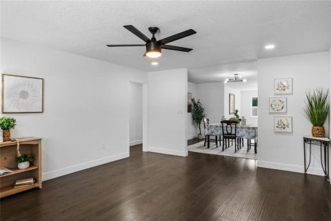 Villa ou maison à vendre à Orlando, Floride: 3 chambres, 225.66 m2 № 1556947 - photo 5