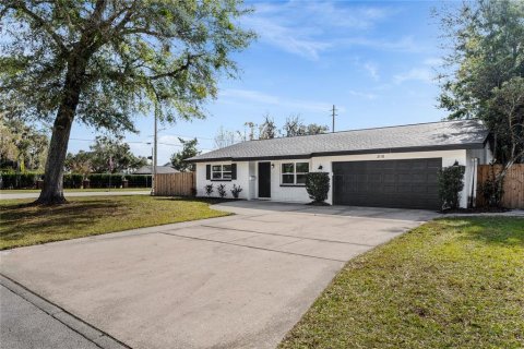 Villa ou maison à vendre à Orlando, Floride: 3 chambres, 225.66 m2 № 1556947 - photo 2