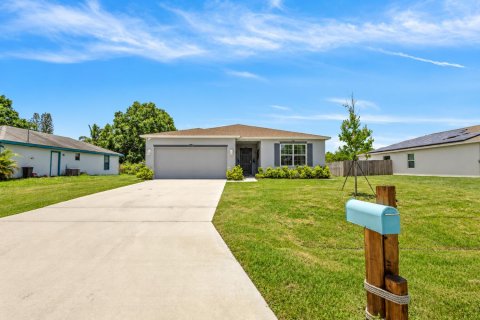 Villa ou maison à Port St. Lucie, Floride 4 chambres, 174.1 m2 № 2439263