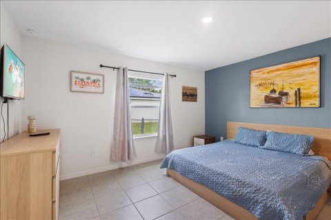 Villa ou maison à vendre à Port St. Lucie, Floride: 4 chambres, 174.1 m2 № 2439263 - photo 18