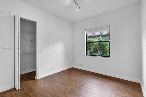 Casa en venta en Wellington, Florida, 4 dormitorios, 261.24 m2 № 1977728 - foto 12