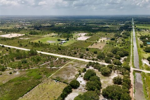 Terreno en venta en Okeechobee, Florida № 2221233 - foto 11