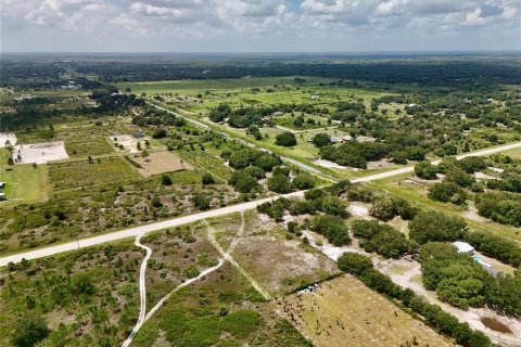 Terreno en venta en Okeechobee, Florida № 2221233 - foto 8