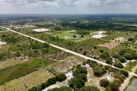 Terreno en venta en Okeechobee, Florida № 2221233 - foto 12