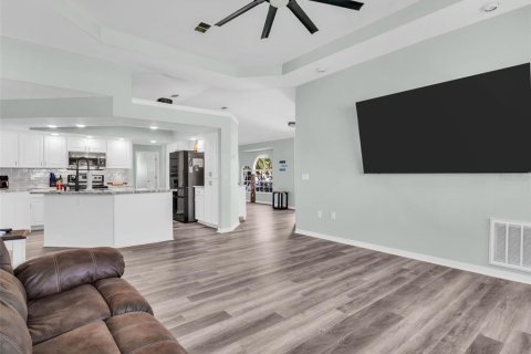 Villa ou maison à vendre à Hudson, Floride: 3 chambres, 178 m2 № 2294448 - photo 6