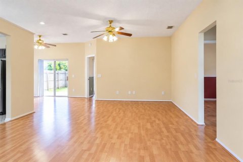 Villa ou maison à louer à Orlando, Floride: 3 chambres, 134.89 m2 № 2419001 - photo 5