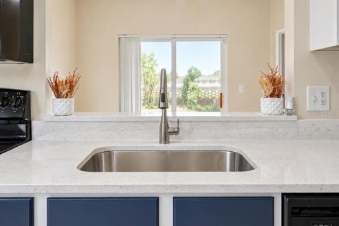 Villa ou maison à louer à Orlando, Floride: 3 chambres, 134.89 m2 № 2419001 - photo 12