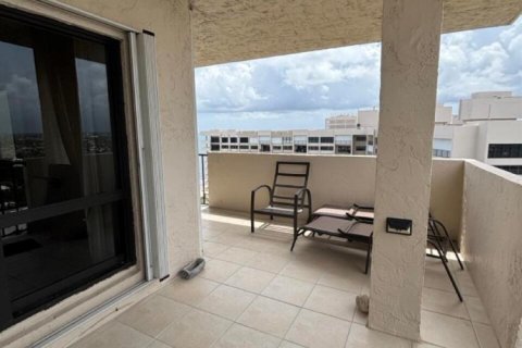Copropriété à louer à Lauderdale-by-the-Sea, Floride: 2 chambres, 165.37 m2 № 2388479 - photo 28