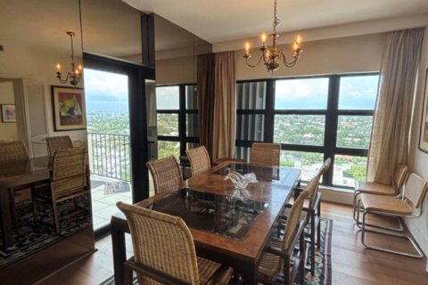 Copropriété à louer à Lauderdale-by-the-Sea, Floride: 2 chambres, 165.37 m2 № 2388479 - photo 13