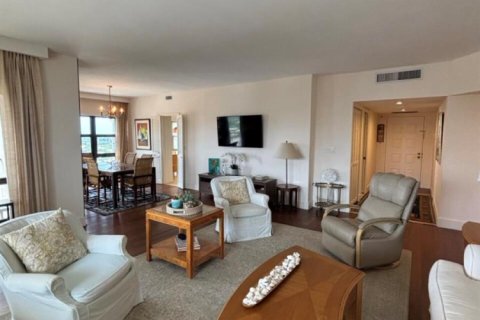 Copropriété à louer à Lauderdale-by-the-Sea, Floride: 2 chambres, 165.37 m2 № 2388479 - photo 12