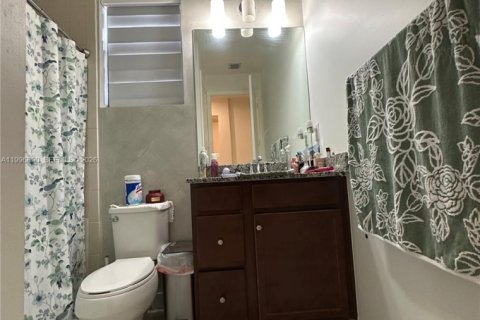 House in Homestead, Florida 3 bedrooms, 166.3 sq.m. № 2058570 - photo 12