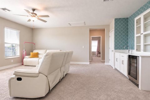 House in Land O' Lakes, Florida 5 bedrooms, 309.92 sq.m. № 2424185 - photo 27