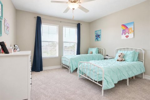 House in Land O' Lakes, Florida 5 bedrooms, 309.92 sq.m. № 2424185 - photo 30
