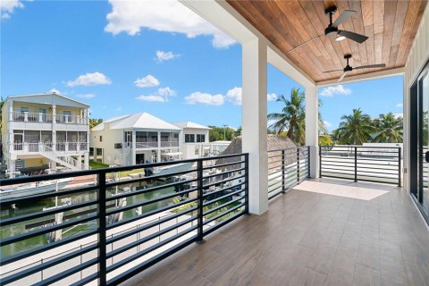 House in Key Largo, Florida 4 bedrooms № 1848316 - photo 17