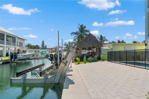 House in Key Largo, Florida 4 bedrooms № 1848316 - photo 14