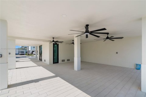 House in Key Largo, Florida 4 bedrooms № 1848316 - photo 25