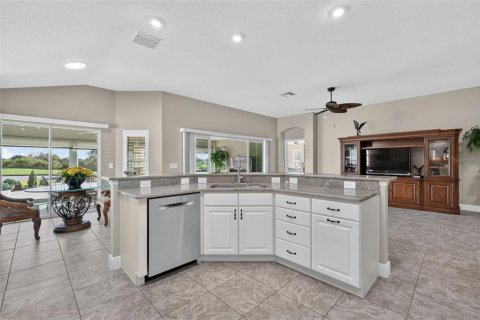 Casa en venta en The Villages, Florida, 3 dormitorios, 186.45 m2 № 2420446 - foto 10