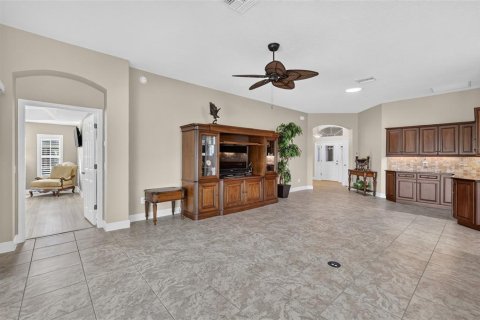 Casa en venta en The Villages, Florida, 3 dormitorios, 186.45 m2 № 2420446 - foto 18