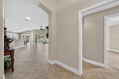 Casa en venta en The Villages, Florida, 3 dormitorios, 186.45 m2 № 2420446 - foto 29