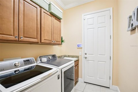 House in Bradenton, Florida 3 bedrooms, 239.97 sq.m. № 2098356 - photo 21