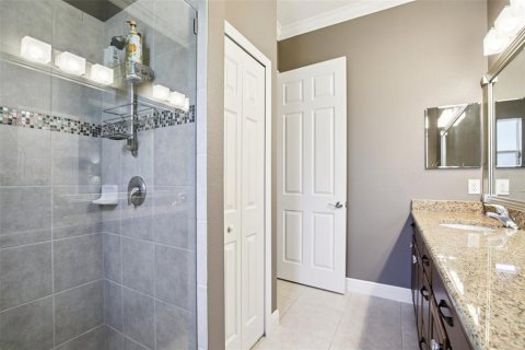 House in Bradenton, Florida 3 bedrooms, 239.97 sq.m. № 2098356 - photo 25