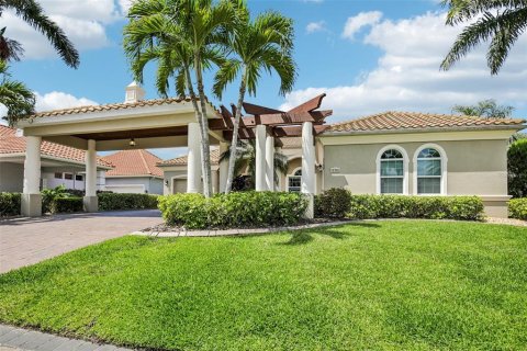 House in Bradenton, Florida 3 bedrooms, 239.97 sq.m. № 2098356 - photo 3