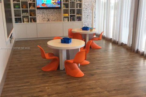 Condo in Doral, Florida, 1 bedroom  № 2026216 - photo 19