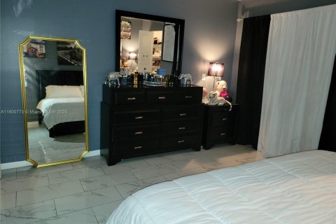 Condo in West Palm Beach, Florida, 2 bedrooms  № 1745830 - photo 30