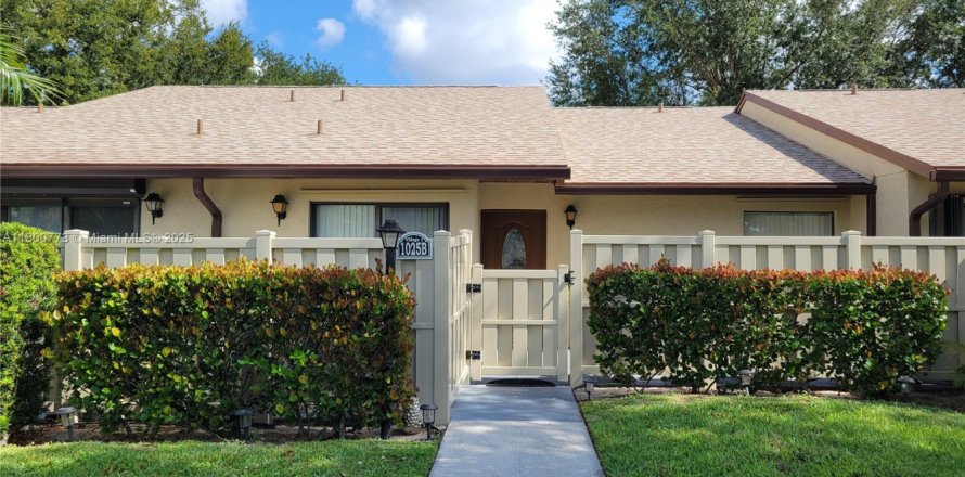 Condo in West Palm Beach, Florida, 2 bedrooms  № 1745830