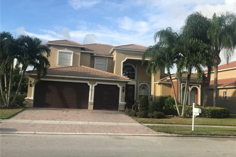 House in Lake Worth, Florida 5 bedrooms, 358.05 sq.m. № 2104408