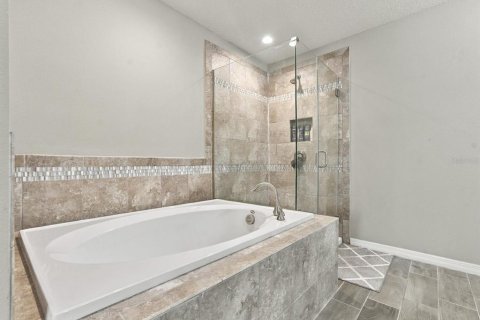 Townhouse in Lutz, Florida 3 bedrooms, 186.08 sq.m. № 2394043 - photo 27