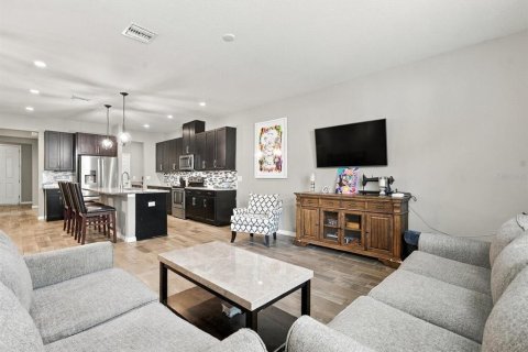 Townhouse in Lutz, Florida 3 bedrooms, 186.08 sq.m. № 2394043 - photo 17