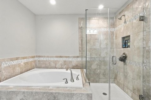 Townhouse in Lutz, Florida 3 bedrooms, 186.08 sq.m. № 2394043 - photo 28