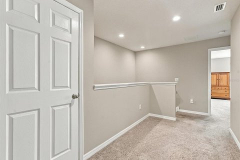 Townhouse in Lutz, Florida 3 bedrooms, 186.08 sq.m. № 2394043 - photo 21