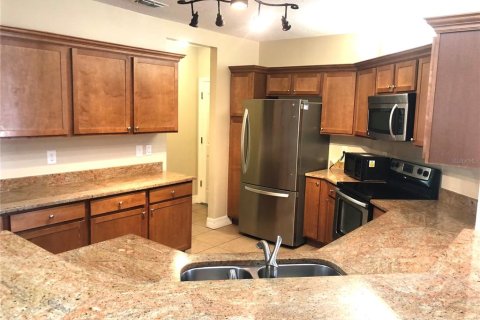 Casa en alquiler en Lakeland, Florida, 3 dormitorios, 161 m2 № 1915964 - foto 3