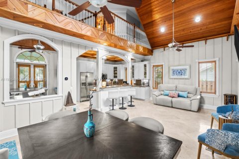 Villa ou maison à vendre à Hobe Sound, Floride: 6 chambres, 302.95 m2 № 2039276 - photo 8