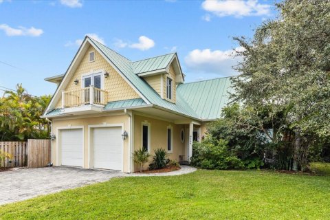 Villa ou maison à vendre à Hobe Sound, Floride: 6 chambres, 302.95 m2 № 2039276 - photo 2