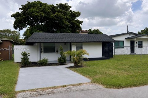 Villa ou maison à Fort Lauderdale, Floride 3 chambres, 83.8 m2 № 2169398