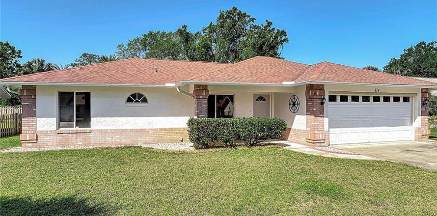 Villa ou maison à Daytona Beach, Floride 3 chambres, 110.55 m2 № 1915197